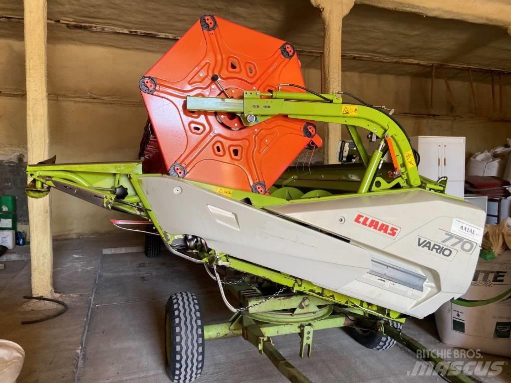 CLAAS Lexion 750 Moissonneuse batteuse