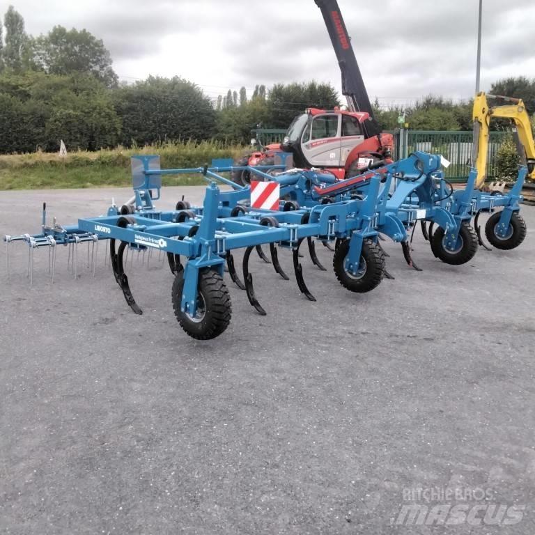 Religieux LIBORTO 6M Déchaumeur, cultivateur