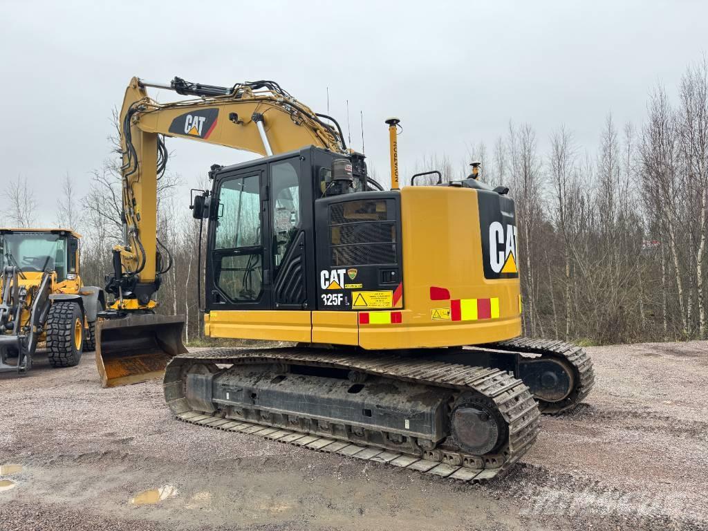 CAT 325 Pelle sur chenilles