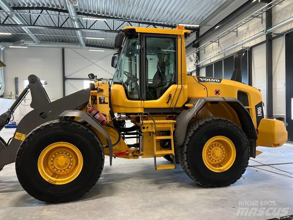 Volvo L90G Chargeuse sur pneus