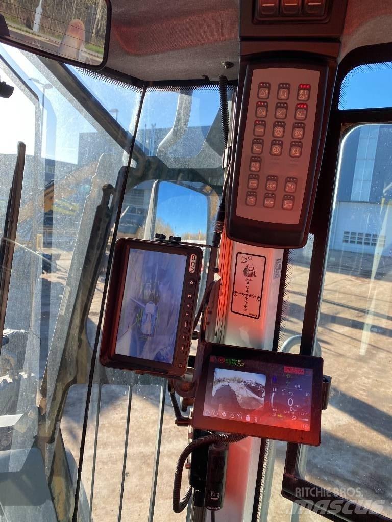 Liebherr L 586 Chargeuse sur pneus