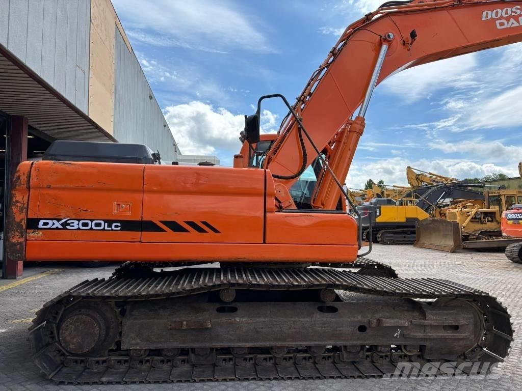 Doosan DX 300 LC Pelle sur chenilles