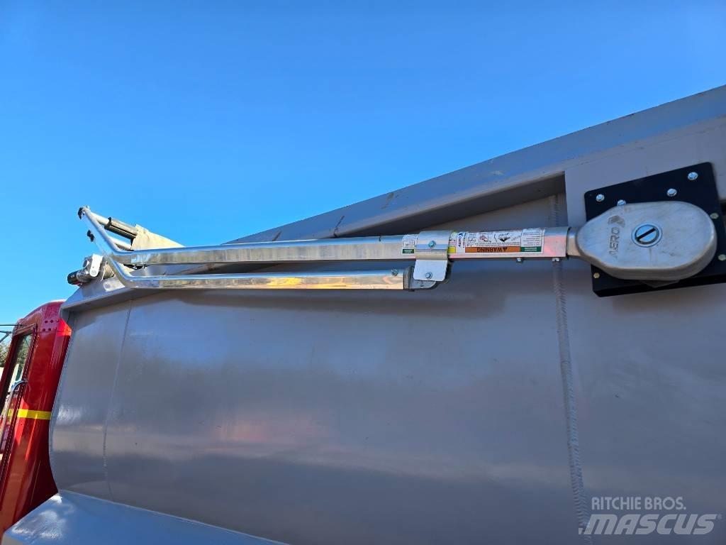 Kenworth T 440 Camion benne