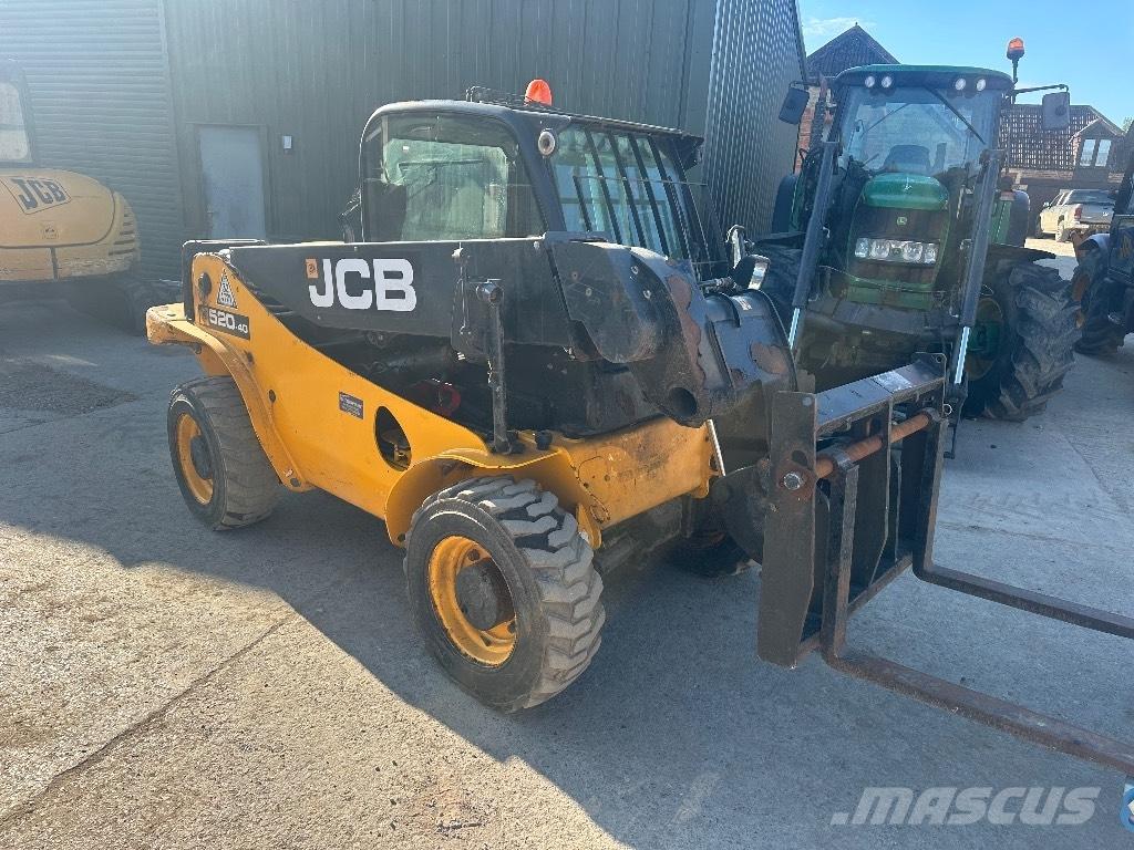 JCB 520-40 Chariot télescopique