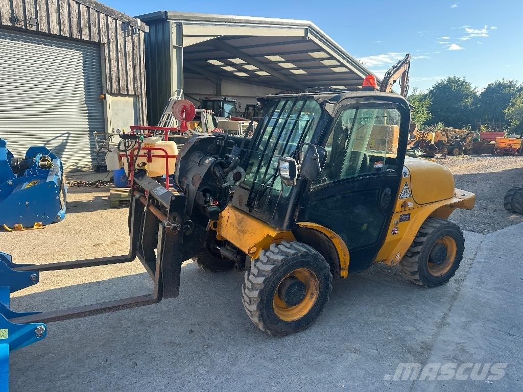 JCB 520-40 Chariot télescopique