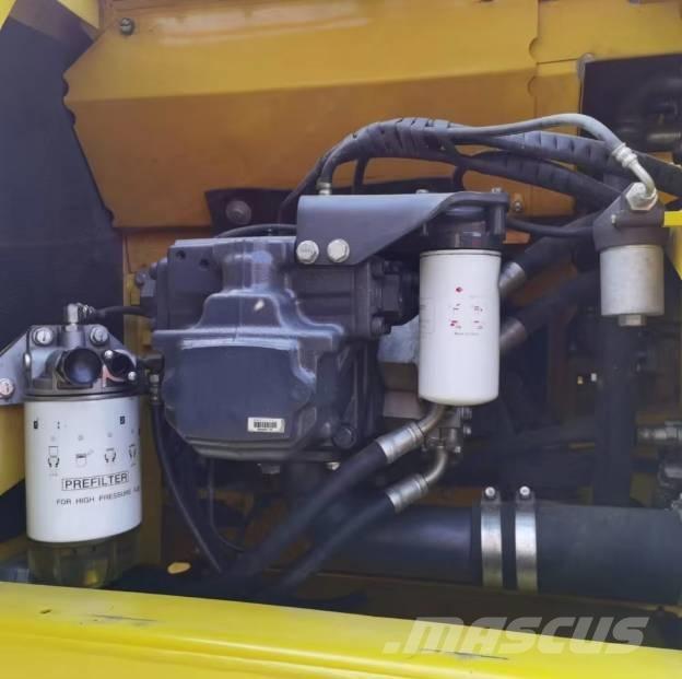 Komatsu PC220-8 Pelle sur chenilles