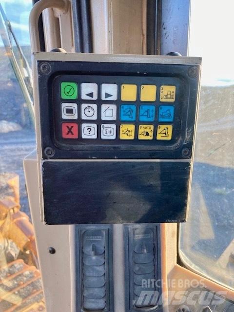 CAT D 11 R Bouteurs sur chenilles