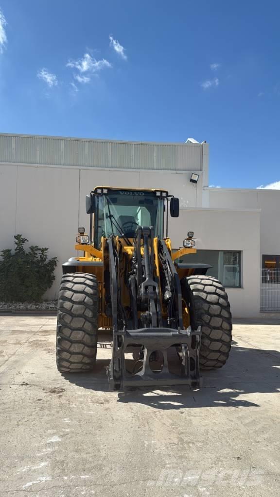 Volvo L 110 F Chargeuse sur pneus