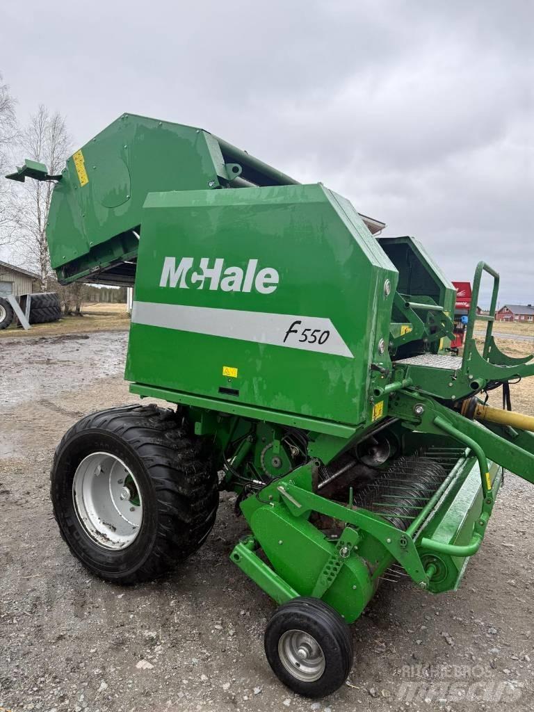 McHale F 550 Presse à balle ronde