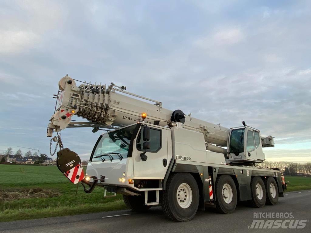 Liebherr LTM1090-4.2 Grues tout terrain