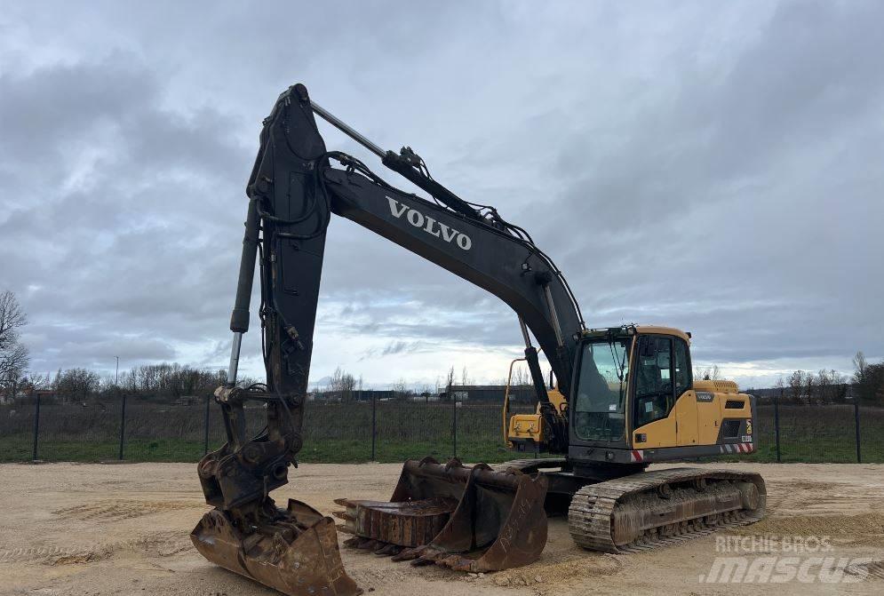 Volvo EC 220 DL Pelle sur chenilles