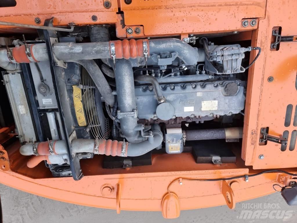 Doosan DX 140 LC Pelle sur chenilles