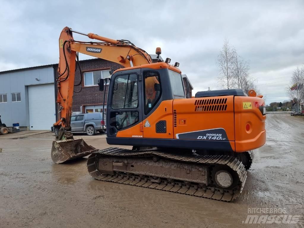 Doosan DX 140 LC Pelle sur chenilles