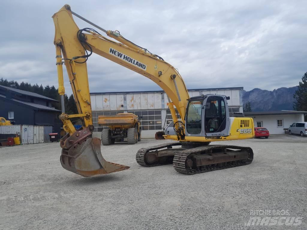 New Holland E 265 Pelle sur chenilles