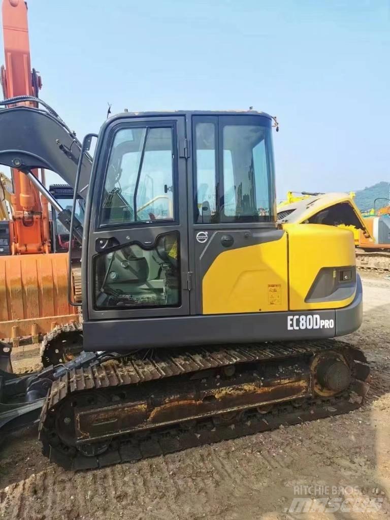 Volvo EC 80D PRO Pelle sur chenilles