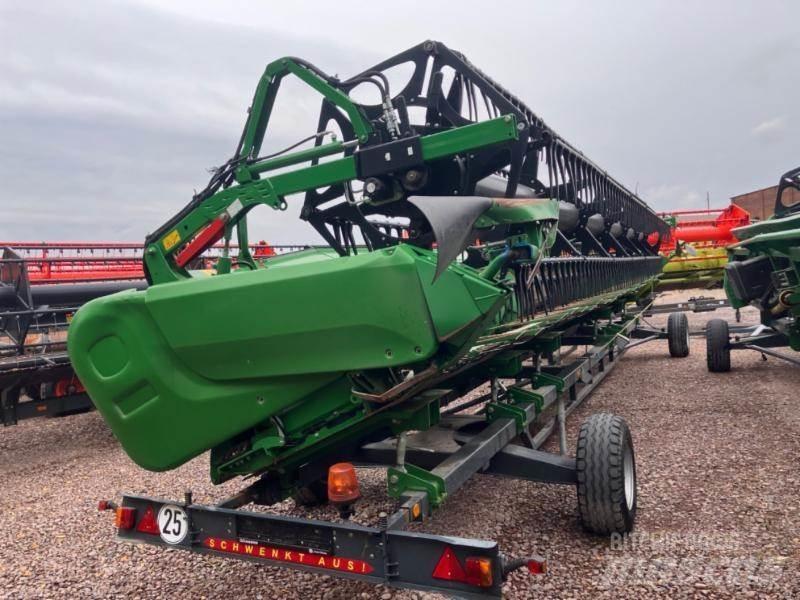 John Deere T 670 Moissonneuse batteuse
