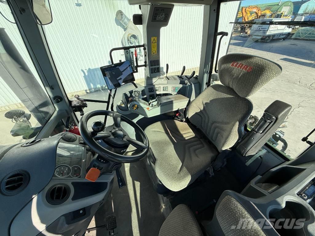 CLAAS Axion 850 Tracteur