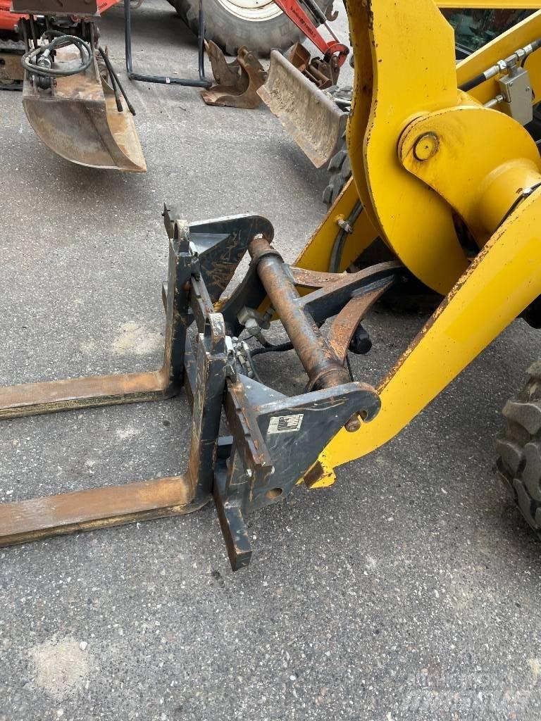 Komatsu WA 70 Chargeuse sur pneus