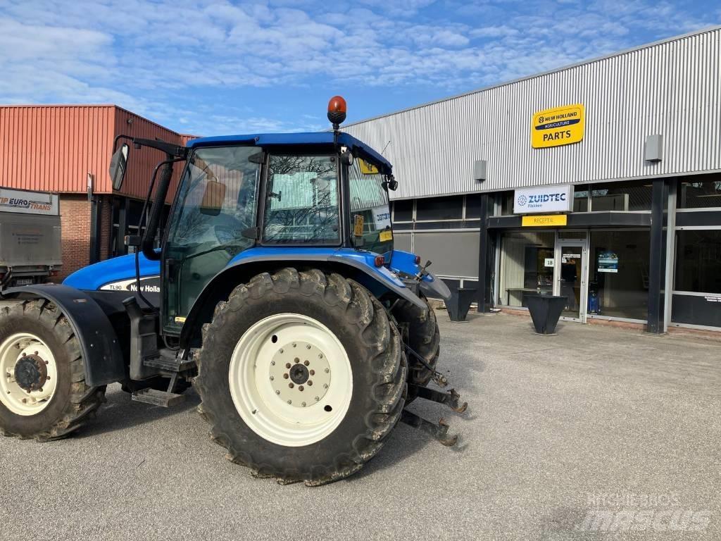 New Holland TL 90 Tracteur