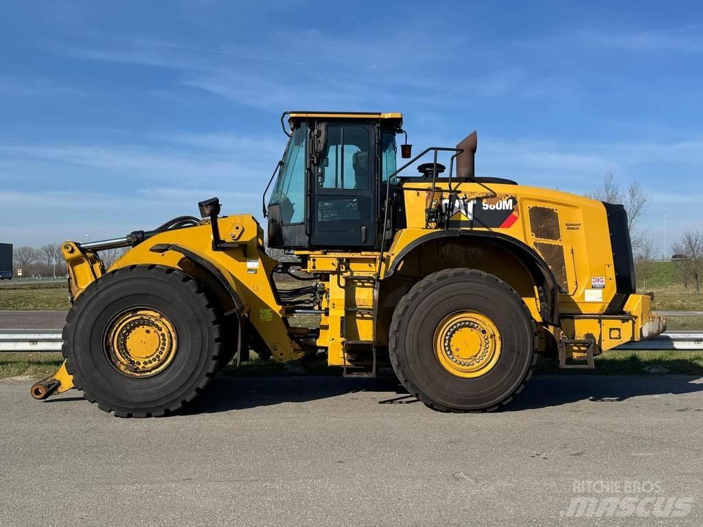 CAT 980M Chargeuse sur pneus