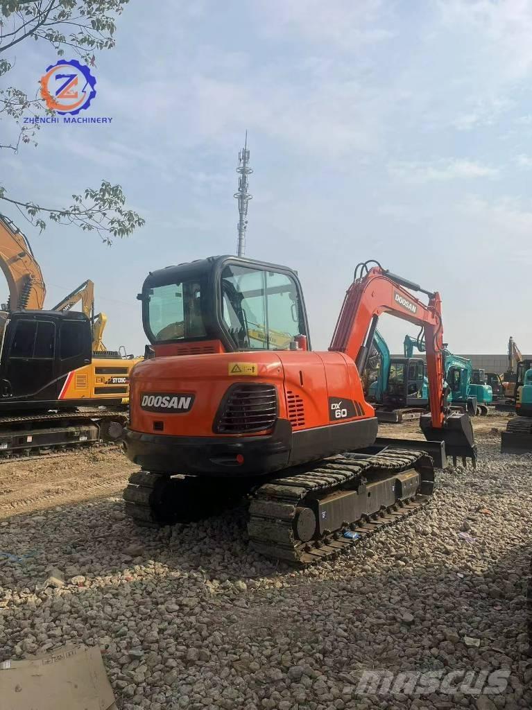 Doosan DX 60 Mini pelle < 7t