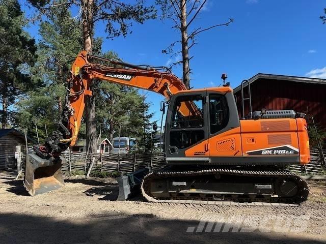 Doosan DX 140 LC Pelle sur chenilles