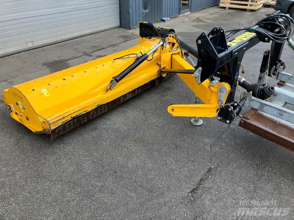 Müthing MU-L/S 250 Faucheuse