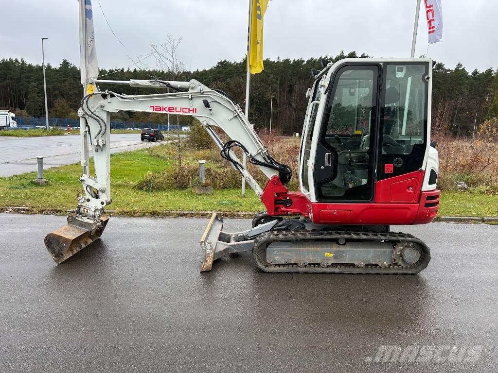 Takeuchi TB 235-2 V3 Mini pelle < 7t