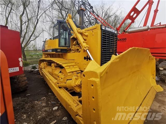 Komatsu D155A Bouteurs sur chenilles