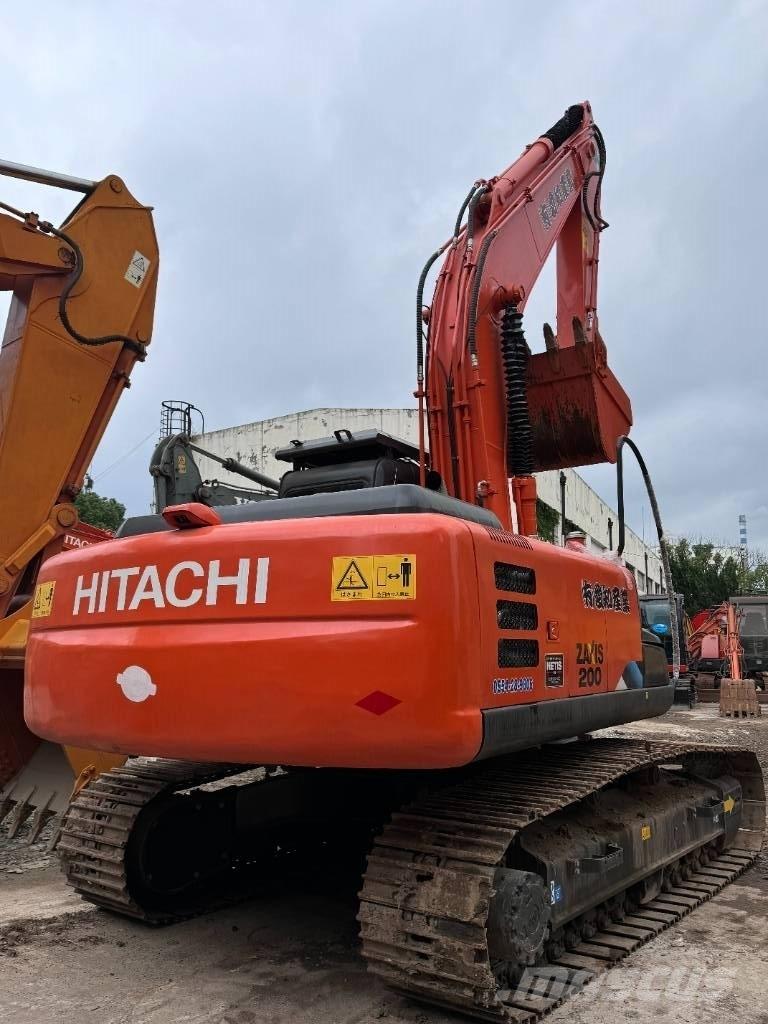 Hitachi ZX 200-3 G Pelle sur chenilles