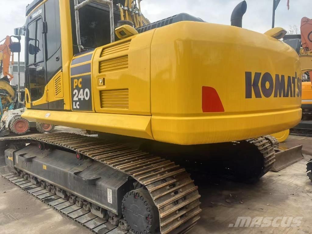 Komatsu PC 240 Pelle sur chenilles