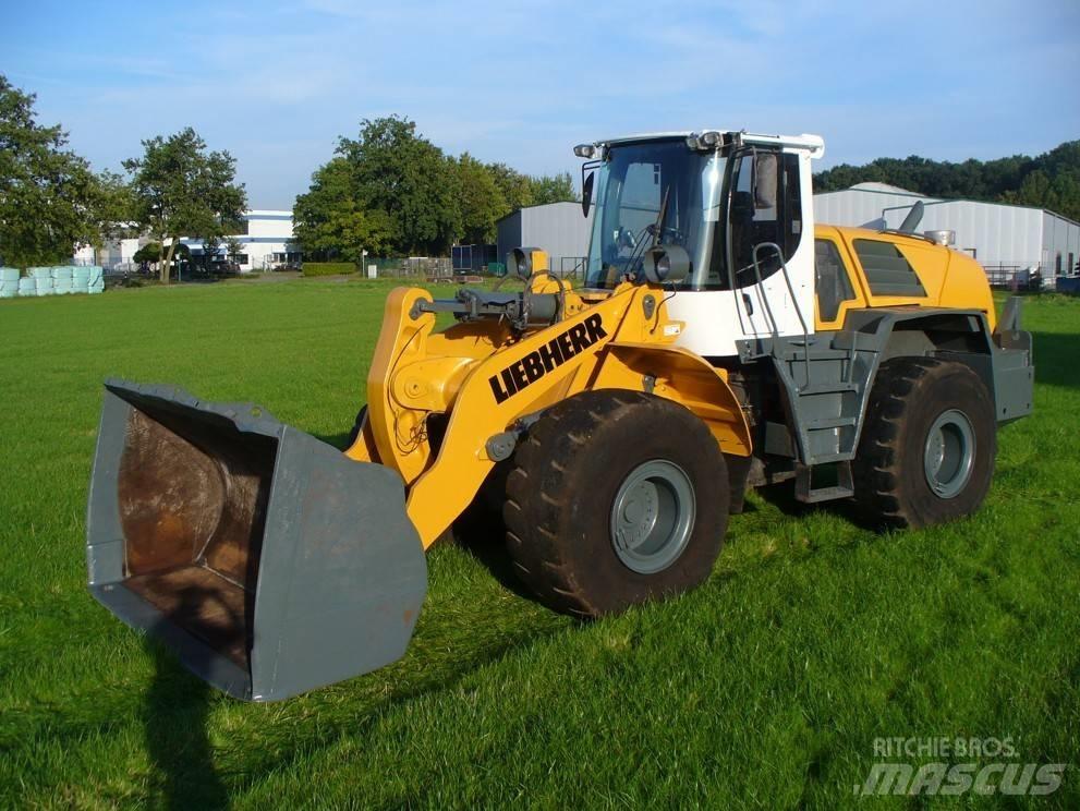 Liebherr L 566 Chargeuse sur pneus