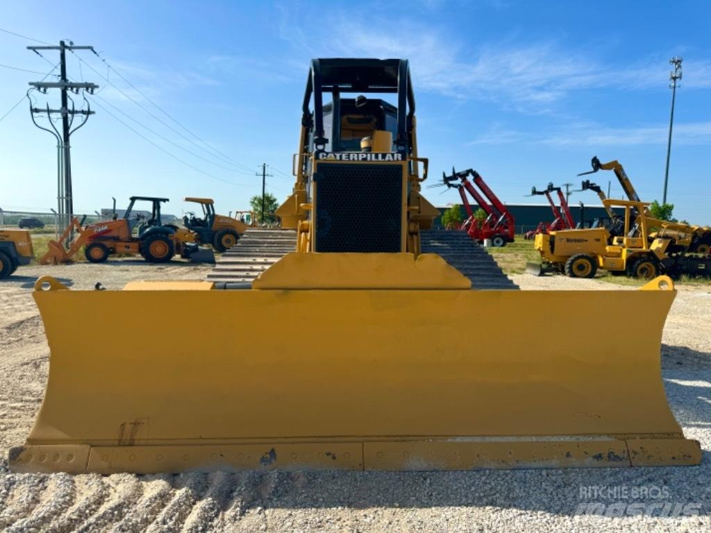 CAT D 6 M LGP Bouteurs sur chenilles