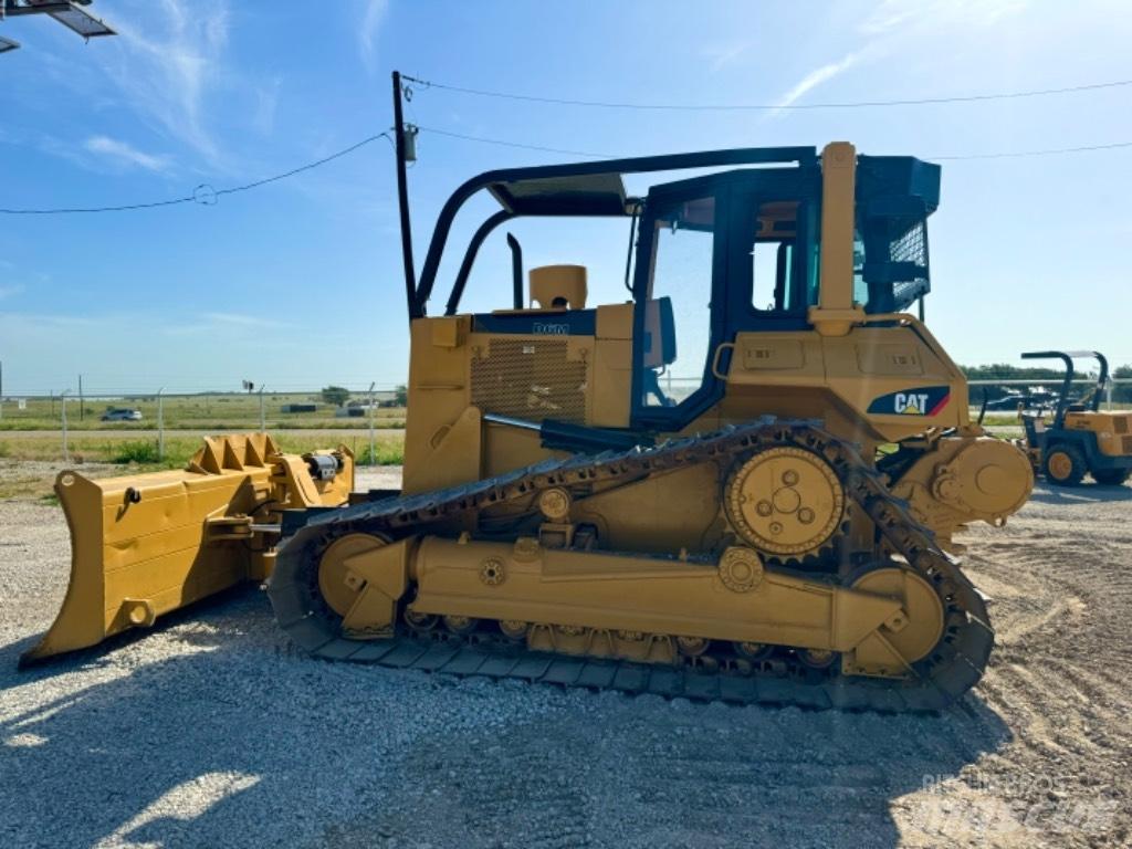 CAT D 6 M LGP Bouteurs sur chenilles