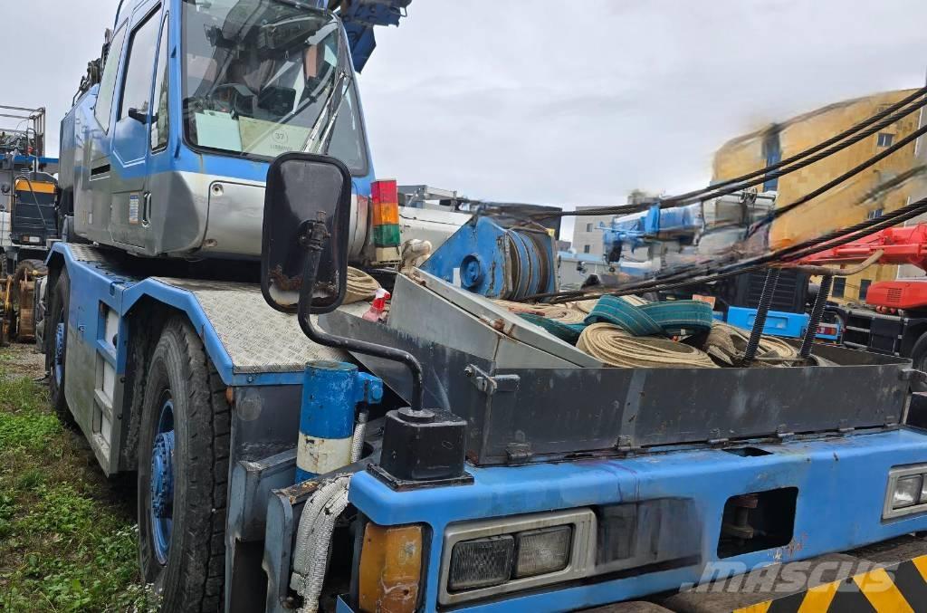 Tadano TR 250 M-6 Grues mobiles