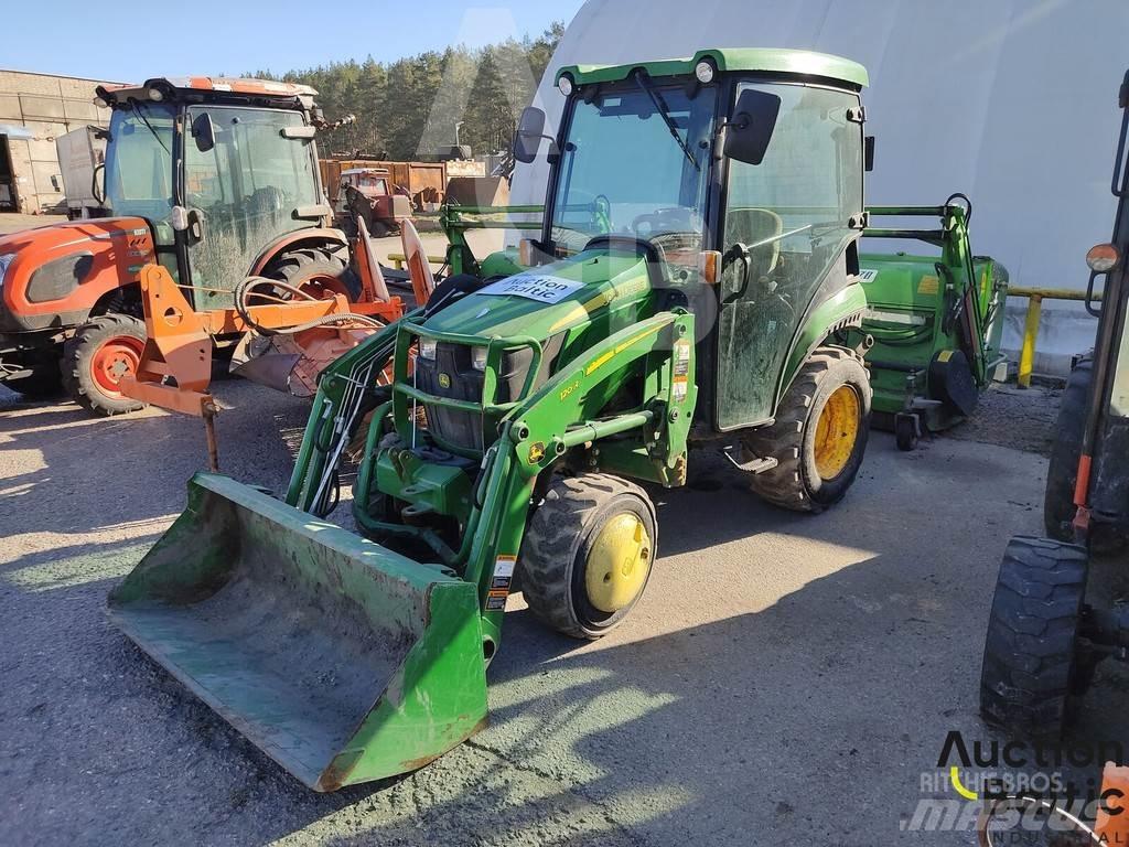 John Deere 2026R Tracteur