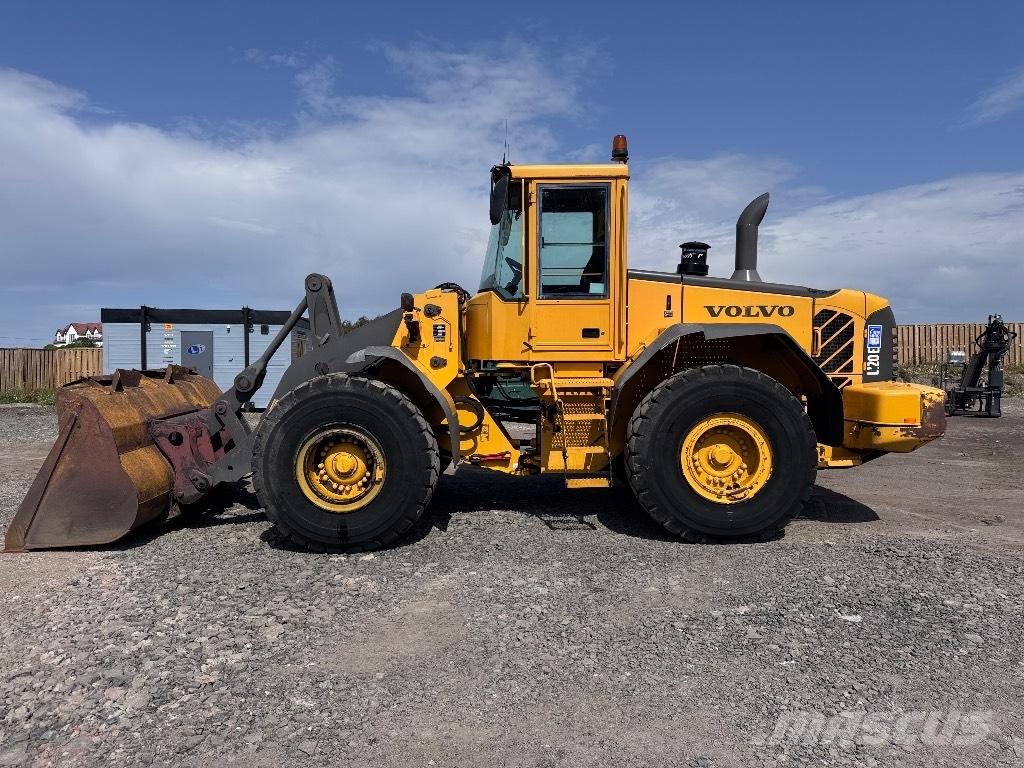 Volvo L 120 E Chargeuse sur pneus