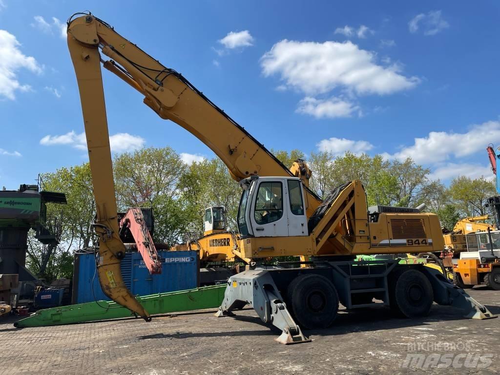 Liebherr 944 C HD Pelle à déchets