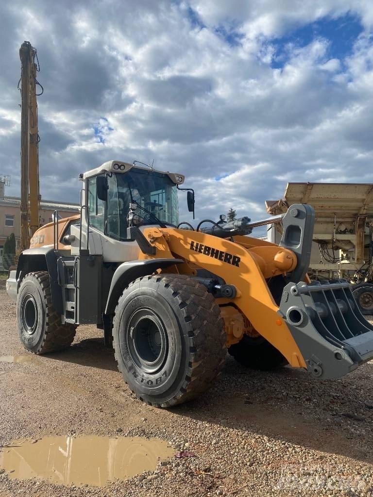 Liebherr 580  L Chargeuse sur pneus