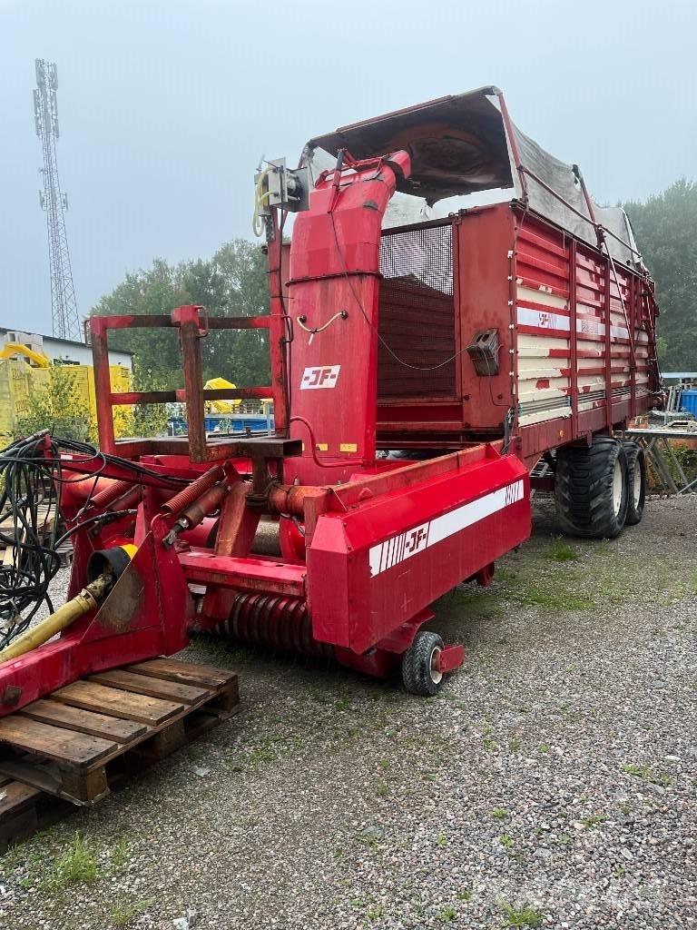 JF ES 3500 Remorque autochargeuse