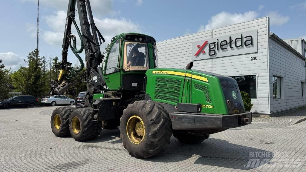 John Deere 1070 E Abatteuse