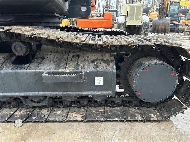 Hyundai R220LC-9S Pelle sur chenilles