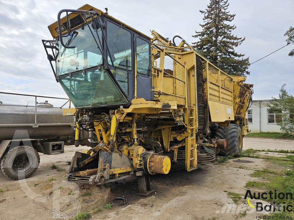 Ropa R26.45K Moissonneuse batteuse