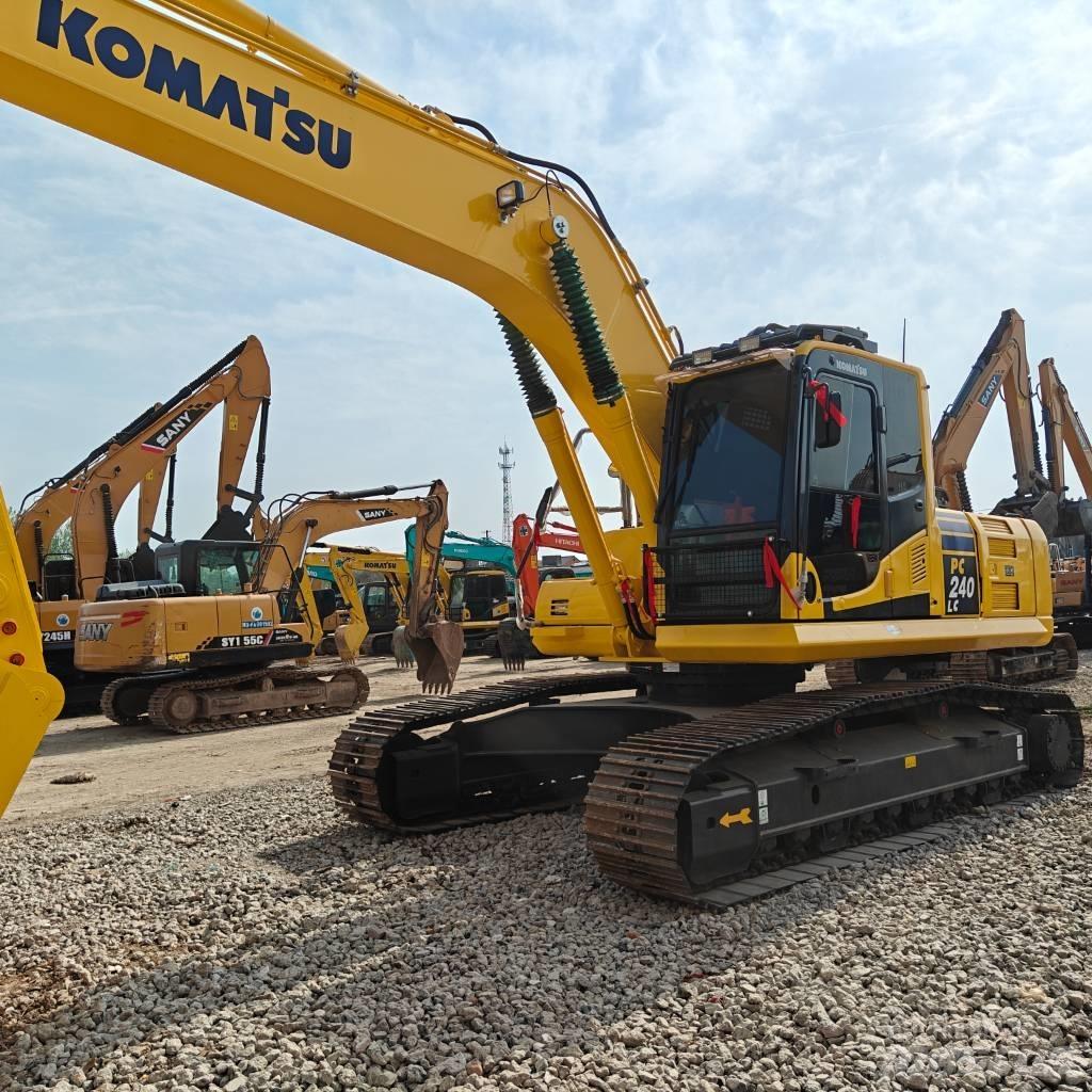 Komatsu 240LC-8 Pelle sur chenilles