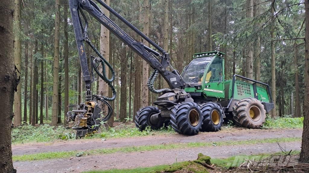 John Deere 1070 D Abatteuse