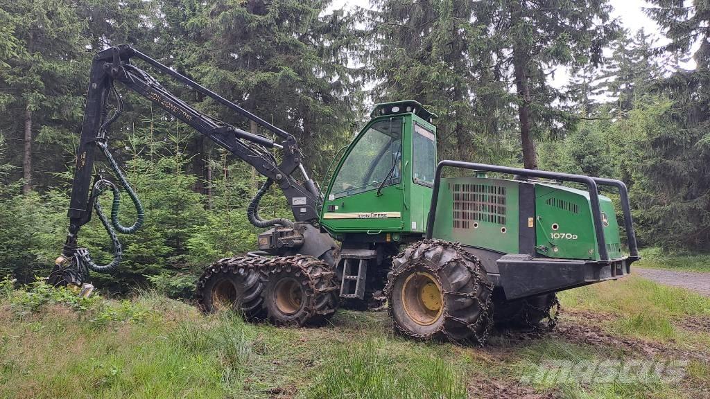 John Deere 1070 D Abatteuse