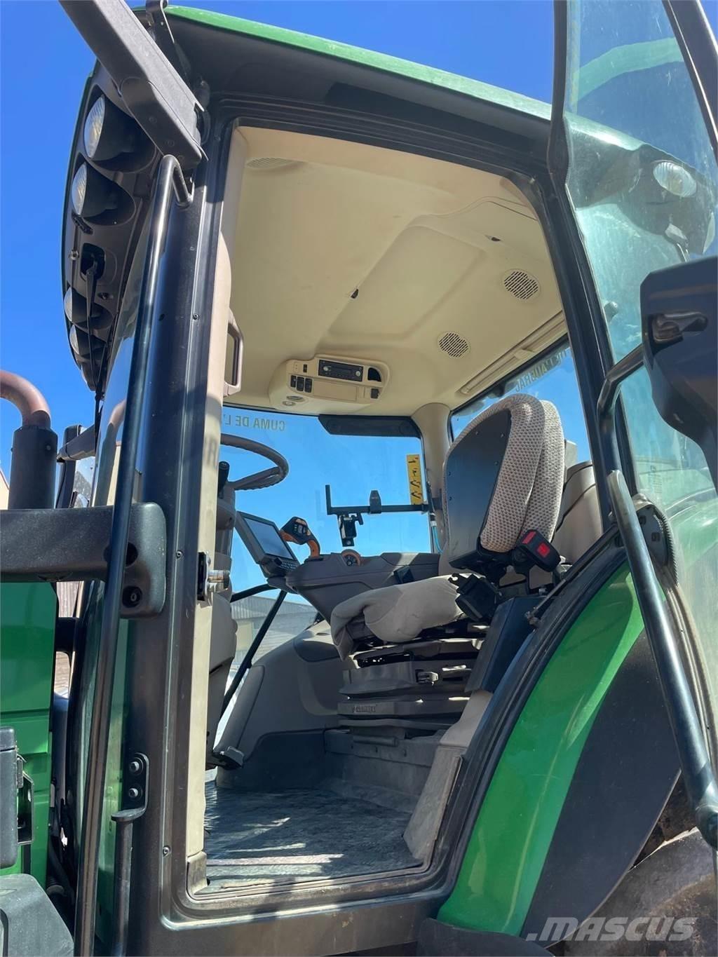 John Deere 6155R Tracteur