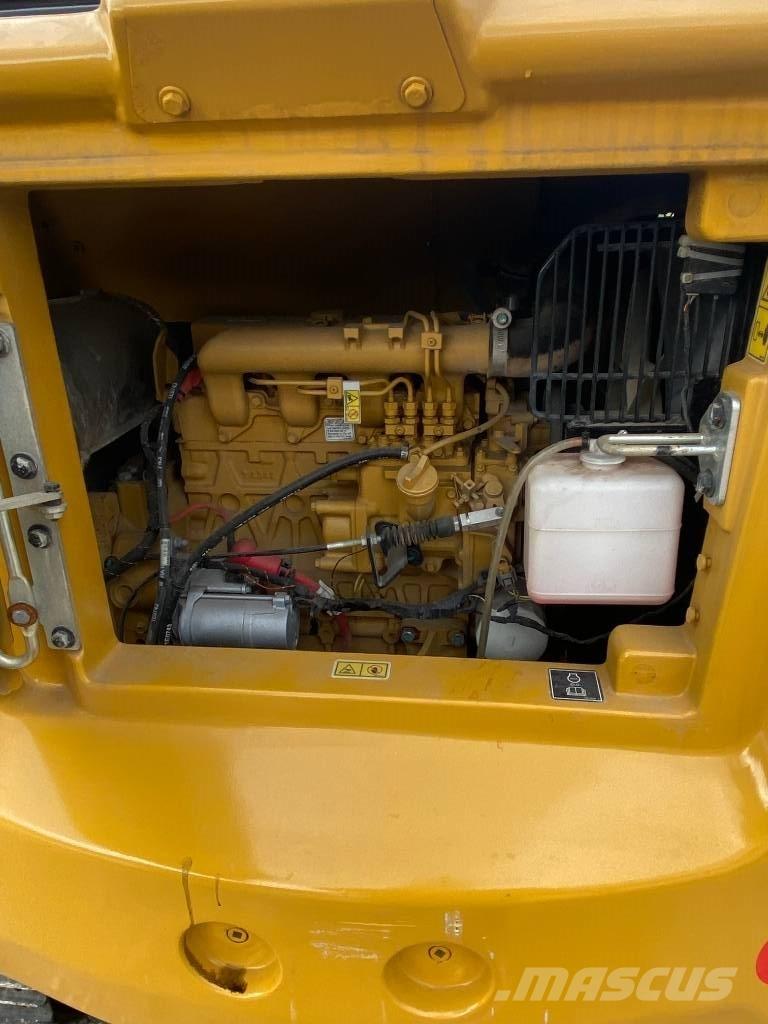 CAT 306 Pelle sur chenilles