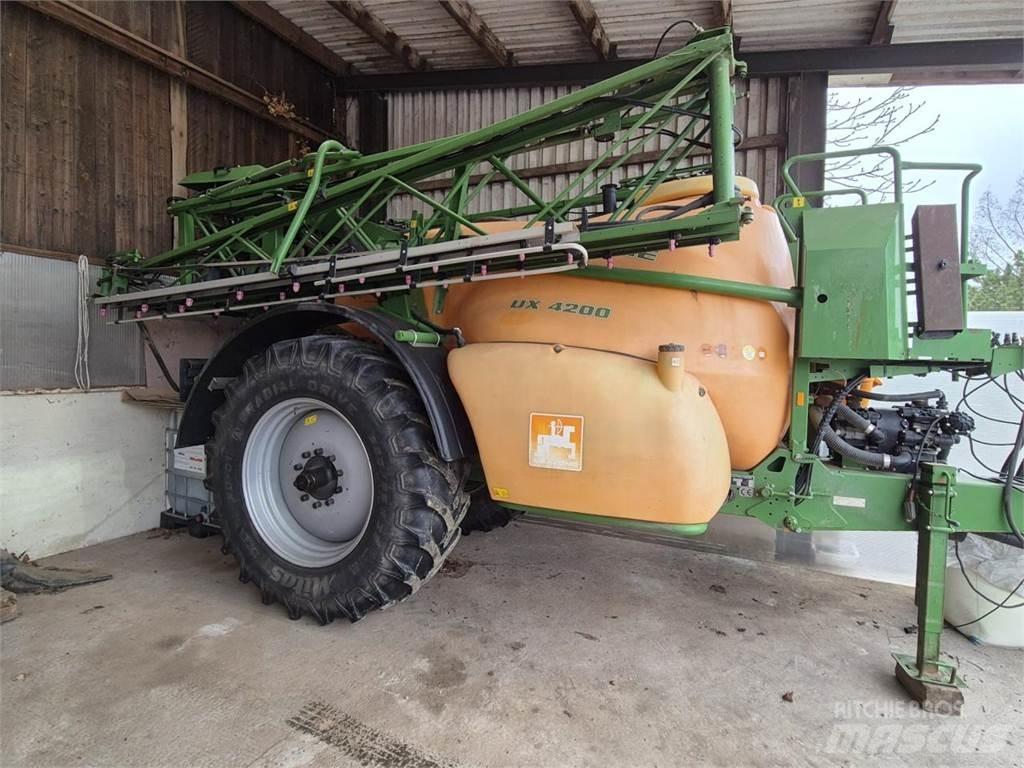 Amazone UX 4200 Pulvérisateurs traînés