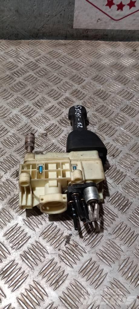 Scania R 440  1882115 Cabines